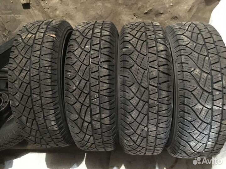 Michelin Latitude Cross 205/70 R15