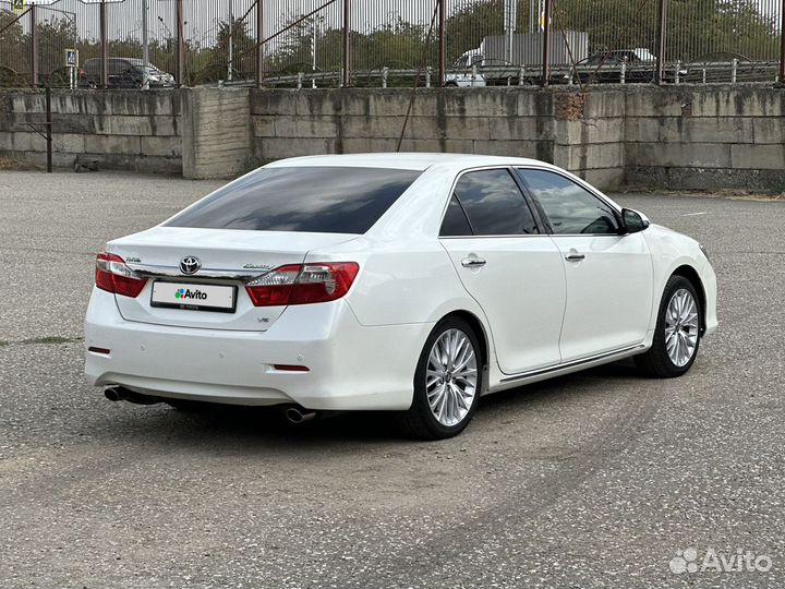 Toyota Camry, 2014