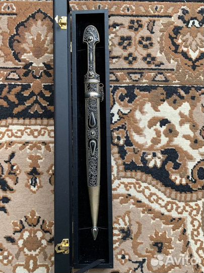 Кинжал сувенирный