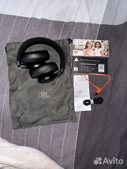 Беспроводные наушники jbl live 770nc
