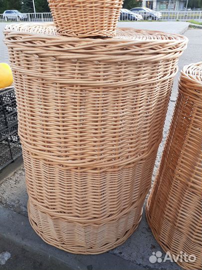 Корзина для белья из натуральной лозы