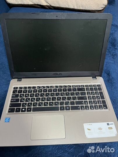 Ноутбук asus