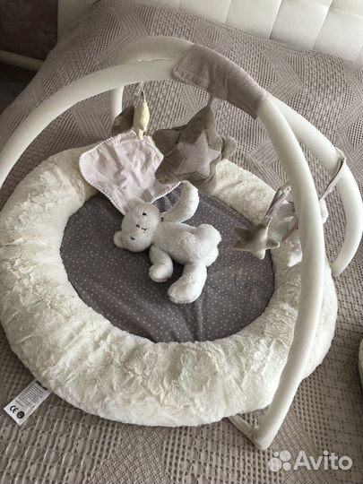Развивающий коврик для малышей с рождения