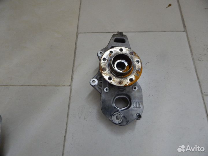 Jeep compass 2. 2017- Поворотный кулак задний L