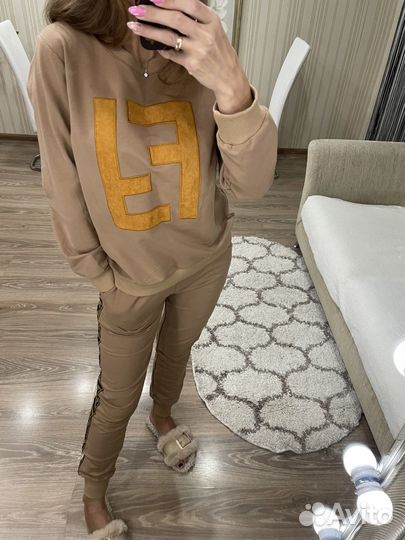 Костюм спортивный 42 рр