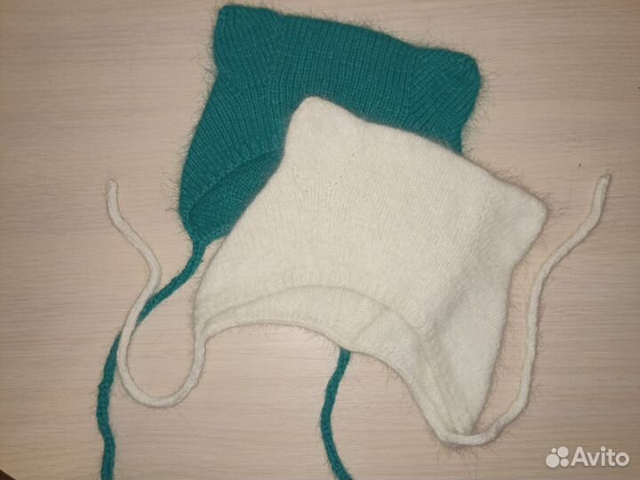 Вязанная шапка чепчик с ушками