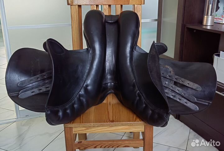 Седло конкурное Kentaur Priamos 17,5/2