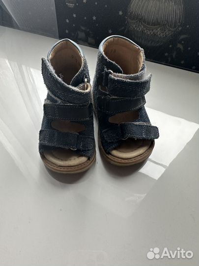 Ортопедические сандали