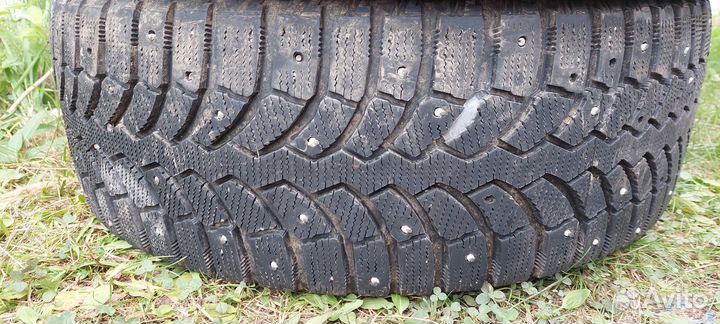 Bridgestone Blizzak Spike-01 205/55 R16 91T