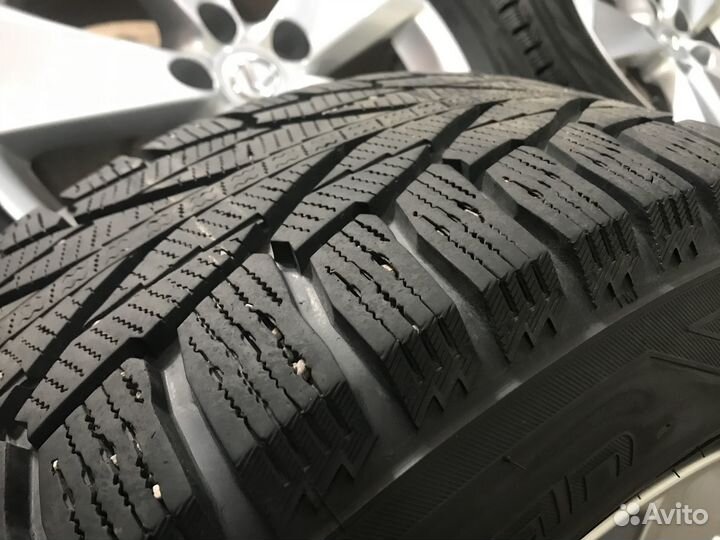 R17 Nokian Tyres Hakkapeliitta R2 SUV 225/65, PCD 5x100 DIA 17