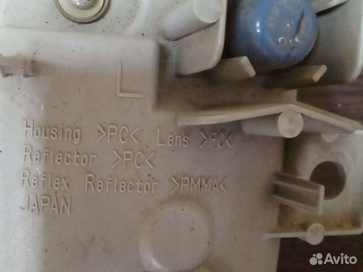 Противотуманный фонарь Toyota Land Cruiser200 2016