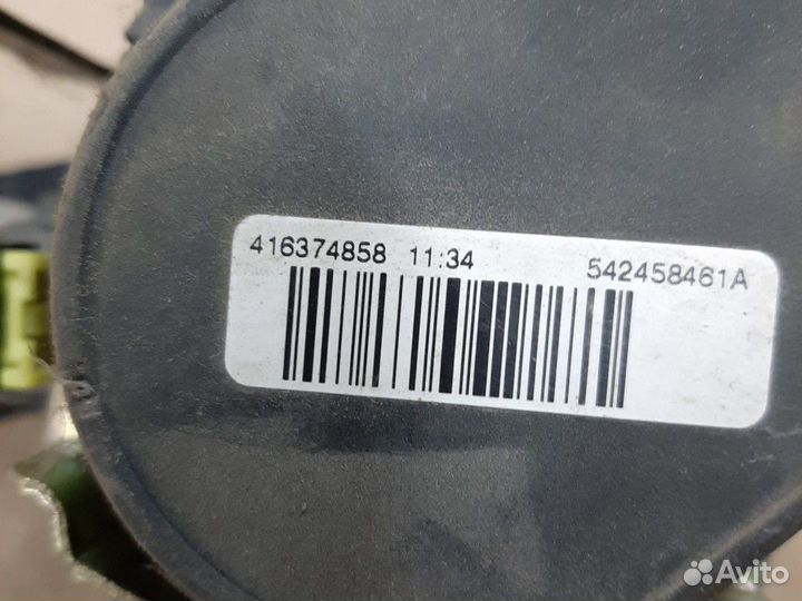 Ремень безопасности Nissan Primera P11