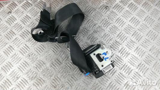 Ремень безопасности с пиропатроном сиденья передне