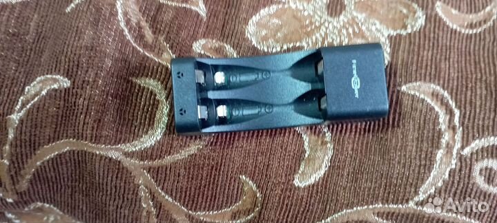 Зарядное устройство