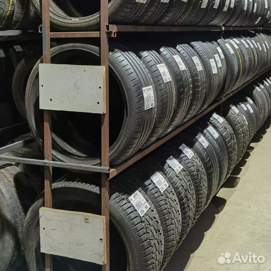 Hankook Dynapro HP RA23 215/70 R15 98H