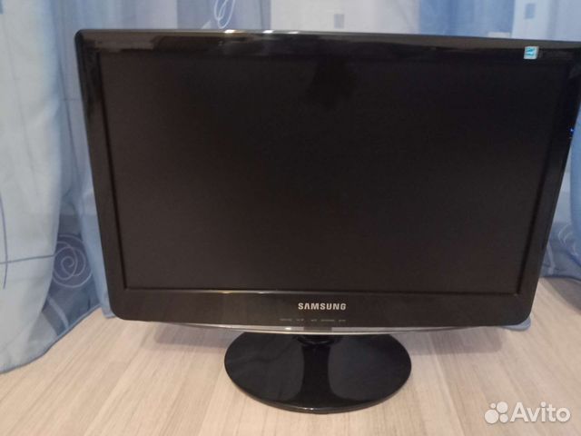 Монитор Samsung