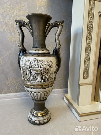 Ваза напольная, 70 см. высота