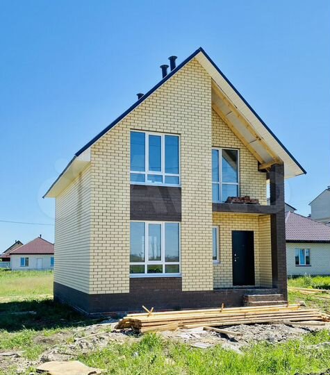 Коттедж 100 м² на участке 7,5 сот.