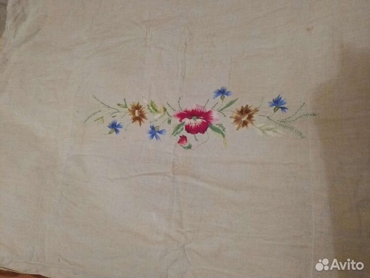 Кружево, вышивка, плюш