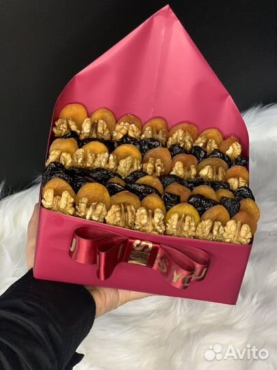 Съедобные букеты из сухофруктов