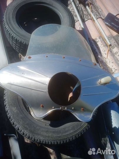 Ветровое стекло для мотоцикла