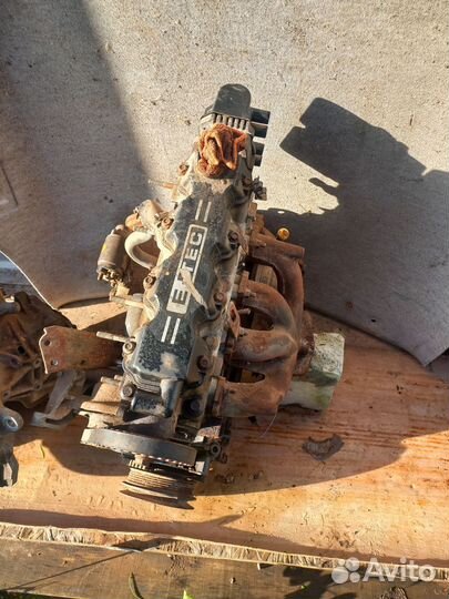 Двигатель с коробкой