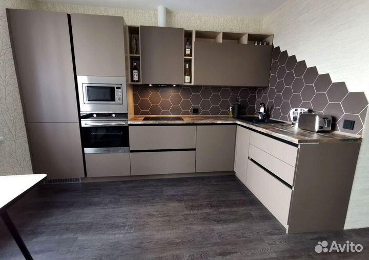 Кухонный гарнитур 