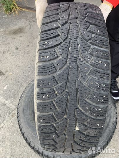 Nokian Tyres Hakkapeliitta 5 215/65 R16 40