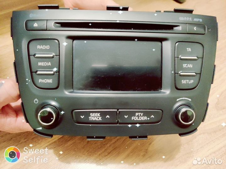 Штатная автомагнитола на KIA sorento