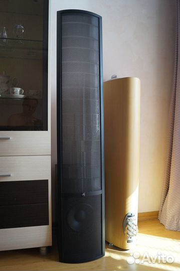 Напольная электростатическая Martin Logan Vista