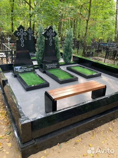 Памятники из натурального камня