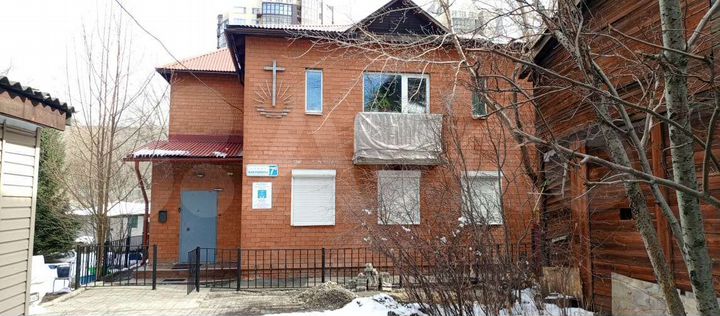 Коттедж 268 м² на участке 1,7 сот.