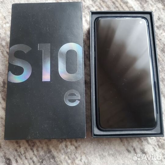 Samsung Galaxy S10e, 6/128 ГБ