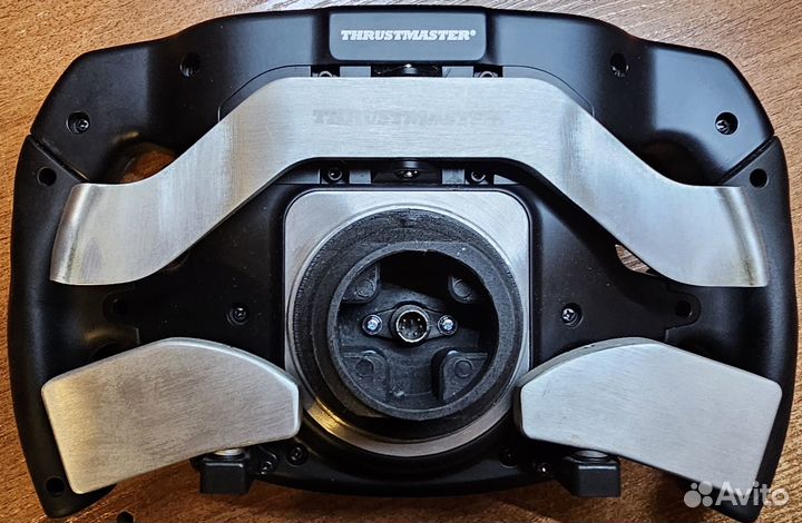 Руль Thrustmaster «Ferrari SF1000 Edition»