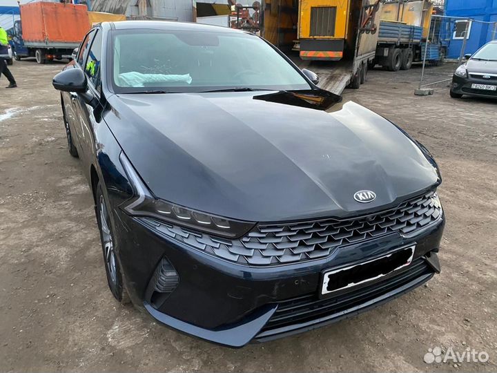 Kia K5 2.0 AT, 2021, битый, 81 000 км