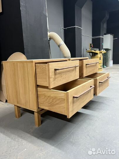 Тумбы из дубового шпона