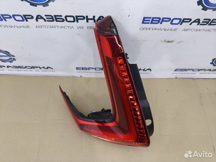 Фонарь задний левый Volvo Xc40 2020