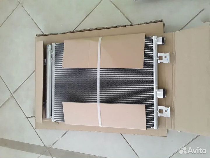 Радиатор кондиционера Nissan Almera G15