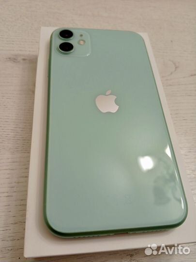 iPhone 11, 64 ГБ