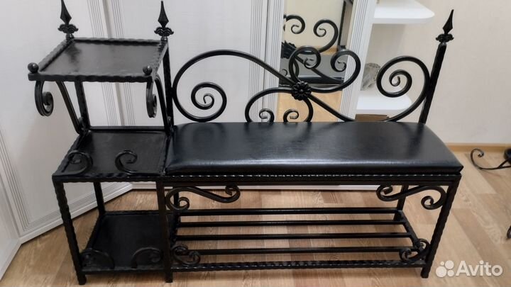 Обувница кованая