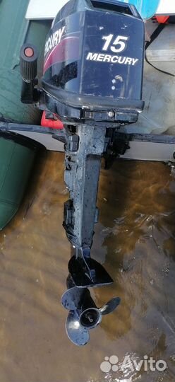 Лодка с мотором