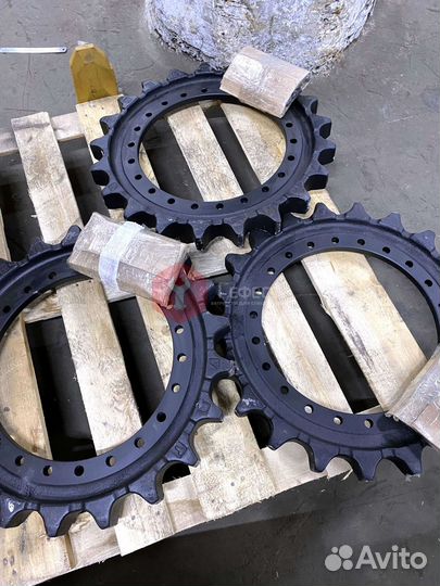 Звездочка JCB JS240 JRA0113