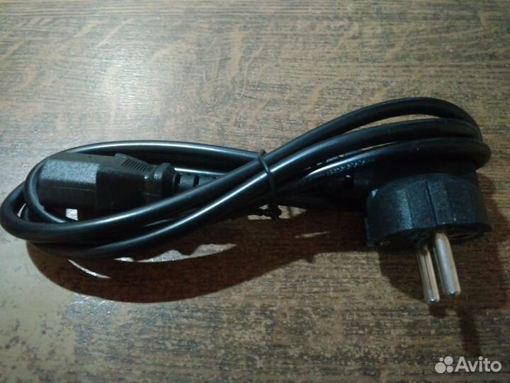 Кабель питания для компьютера