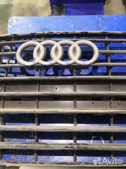 Решетка радиатора audi