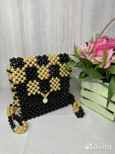 Сумка из бусин ручной работы