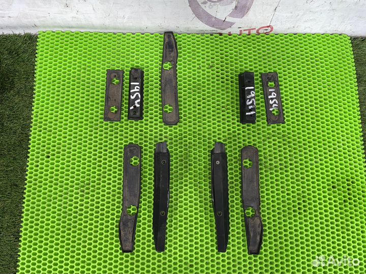 Крепления рейлингов Chevrolet Tahoe GMT400