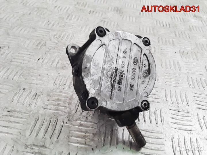 Насос вакуумный Мерседес В203 2.2 646 A6462300165