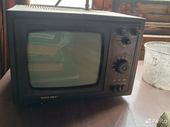Старый телевизор СССР