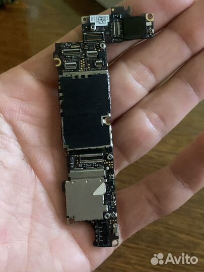iPhone 4S, 16 ГБ