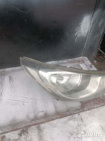 Фара на hyundai solaris 1